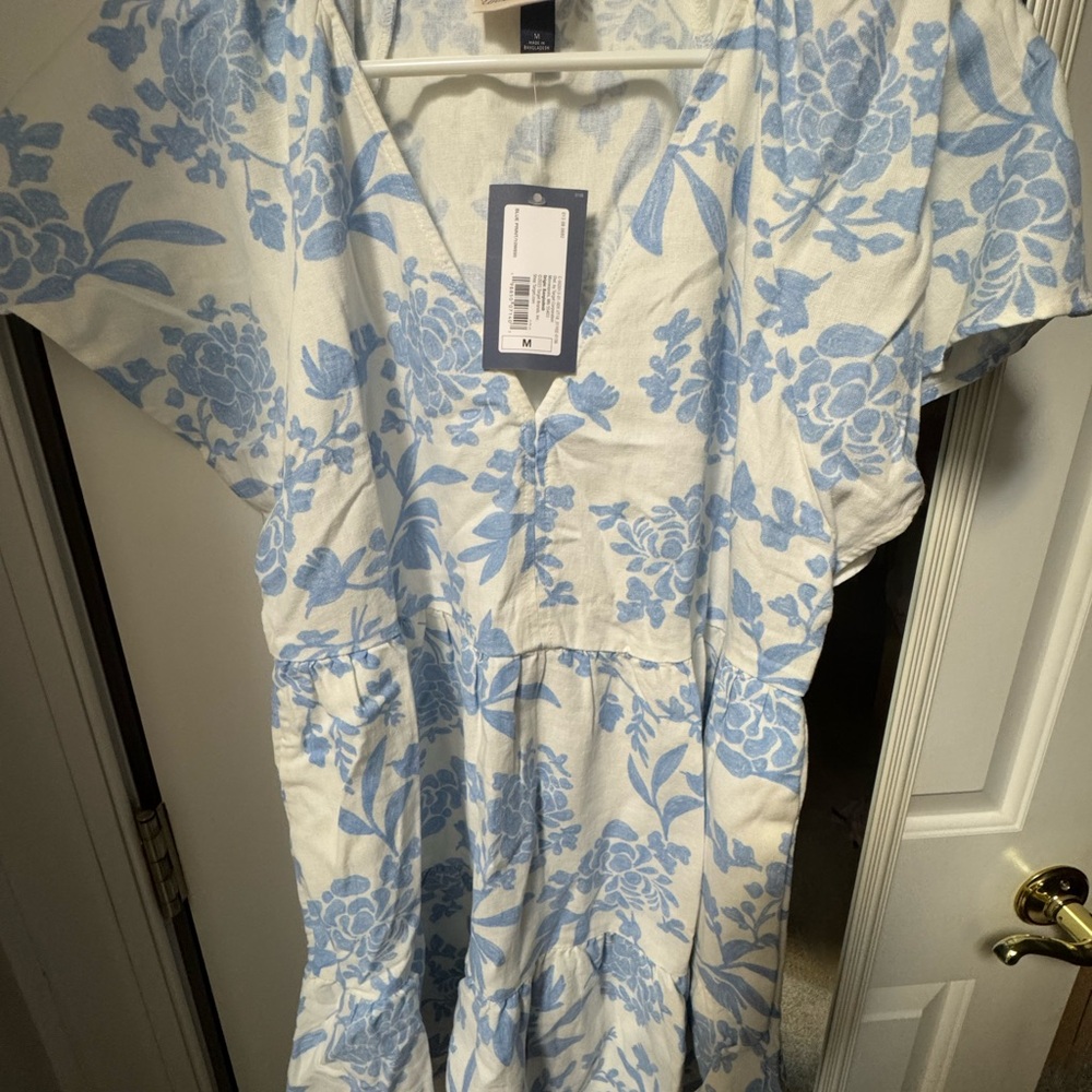 Universal Thread Blue and White Floral Dress